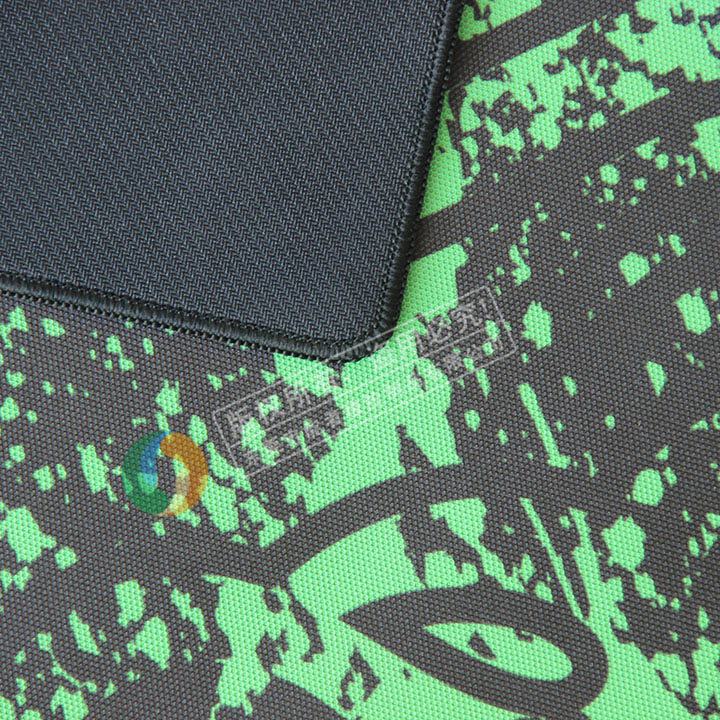 雷蛇游戲鼠標墊