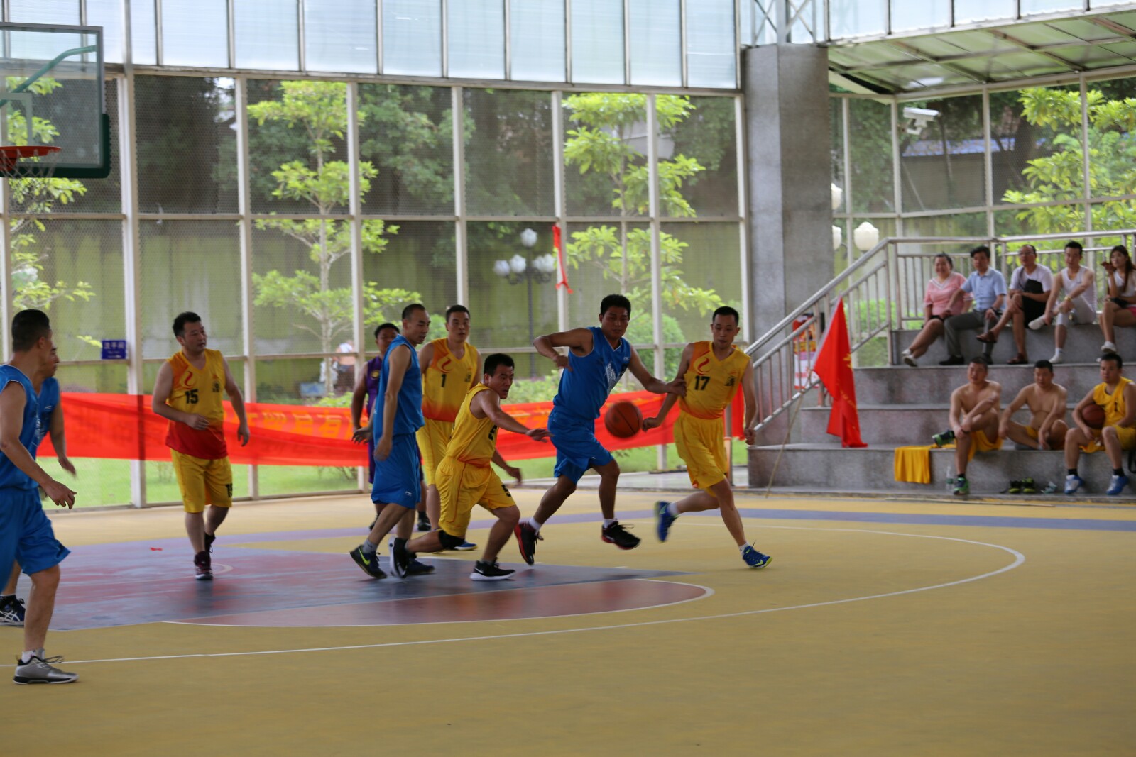 能者橡膠公司參加甘肅同鄉會籃球比賽展現硬漢風采 